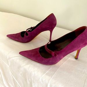 Manilo Blahnik plum suede heels. Size 10
